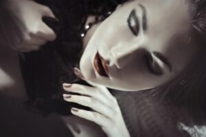 終活における不要品を売るサービスの利用方法は？