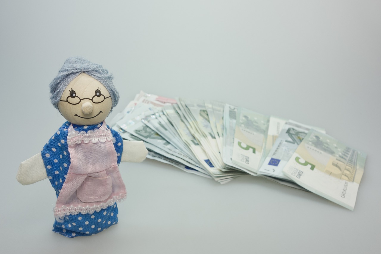 終活における年金と保険の見直しの重要性とは？